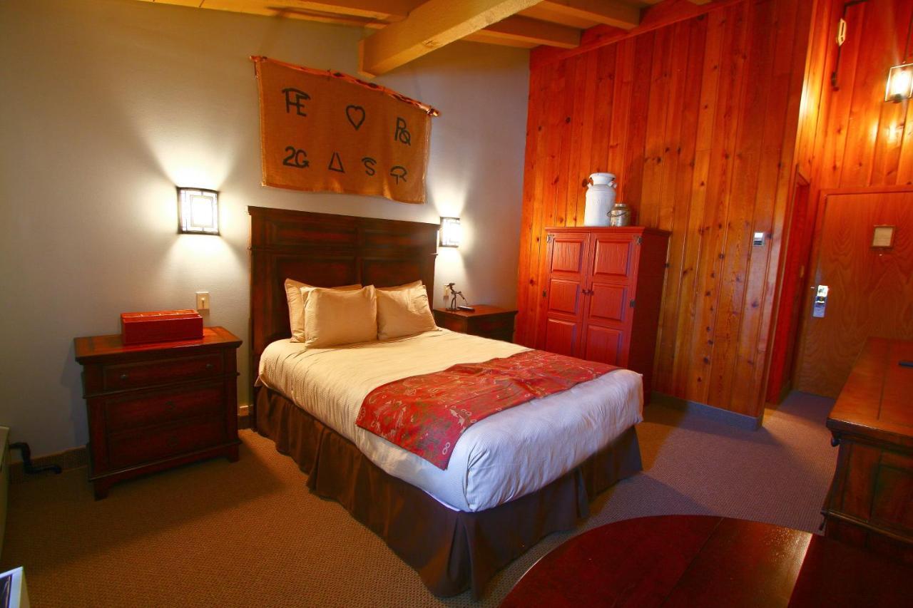Dude Rancher Lodge Billings Room photo